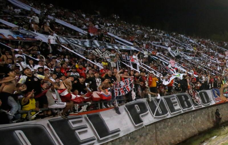 Hinchas de Colo Colo no serán recibidos en Coquimbo. Foto: Agencia Aton.