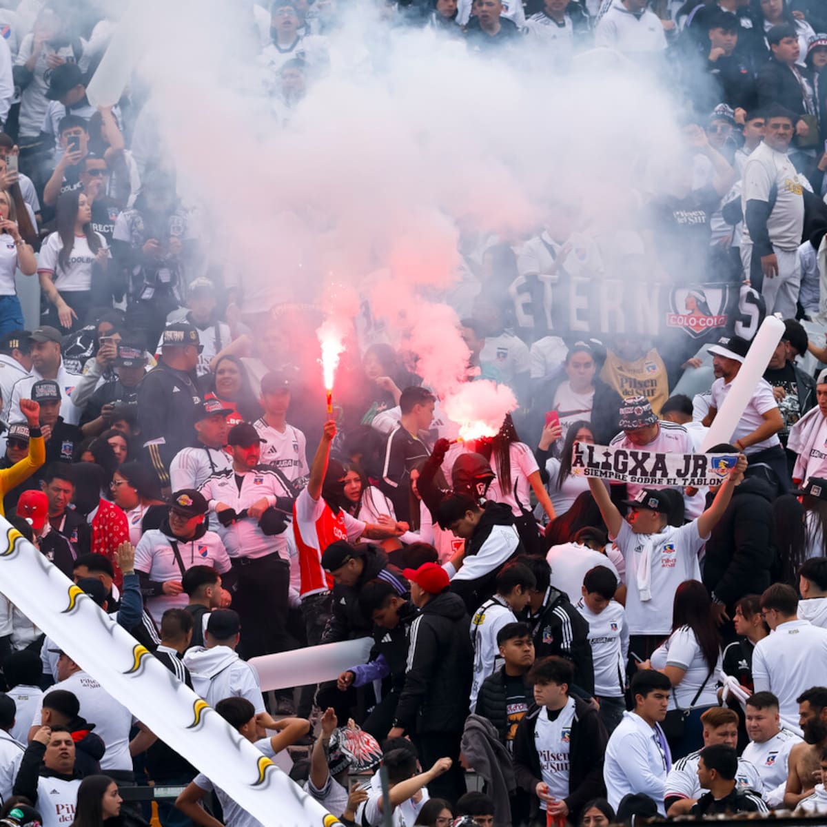 Alerta en Colo-Colo: Carabineros incautó cargamento de fuegos artificiales al interior del Estadio Monumental