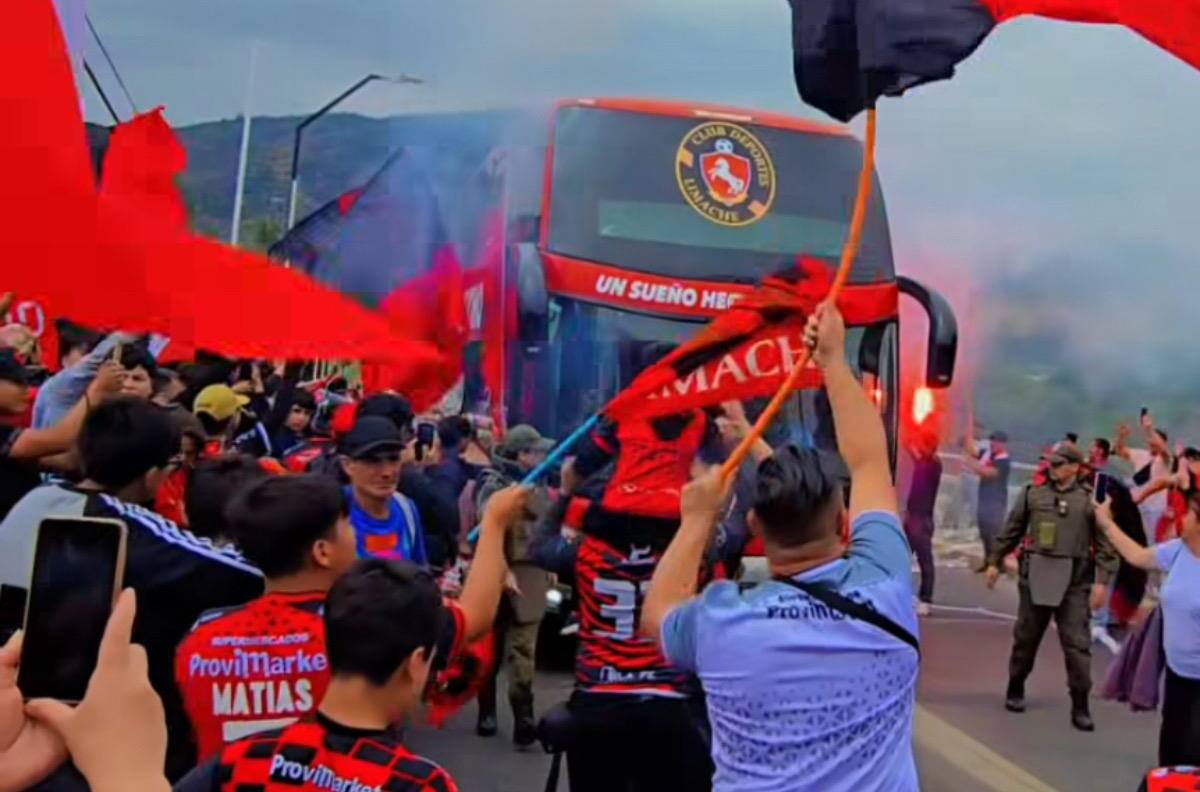 VIDEO | Así fue la masiva despedida que tuvo Deportes Limache antes de disputar la final de Copa Chile