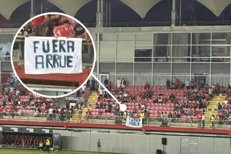 Los fanáticos del Diablo Rojo mostraron su descontento hacia Francisco Arrué. Foto: Rincón del Rojo.