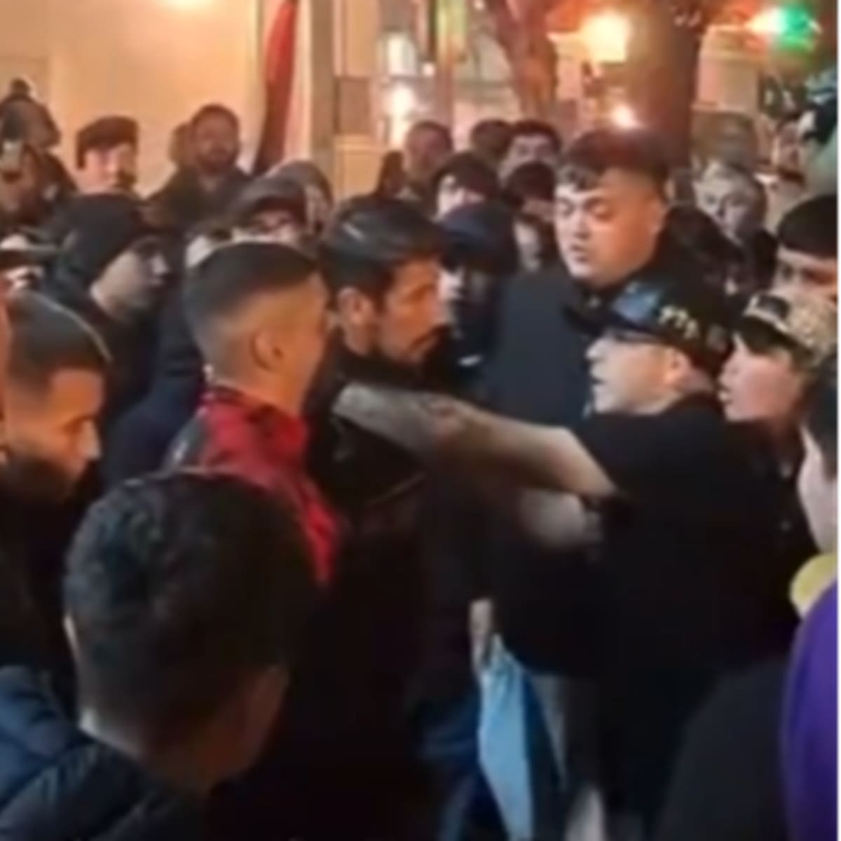 VIDEO | Alta tensión en Talca: filtran duro encuentro entre la barra y el plantel de Rangers