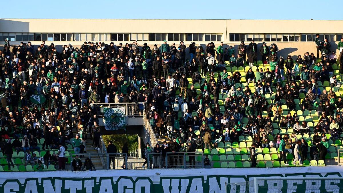 “Donde más me gustó jugar fue en el estadio de Santiago Wanderers; se siente mucho la hinchada”