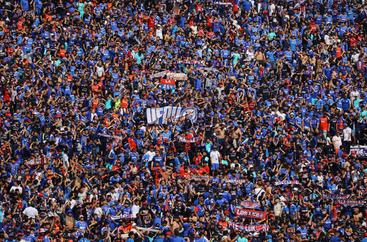 Salió humo azul: la U encontró estadio para recibir a Deportes Iquique pero tendrá aforo reducido