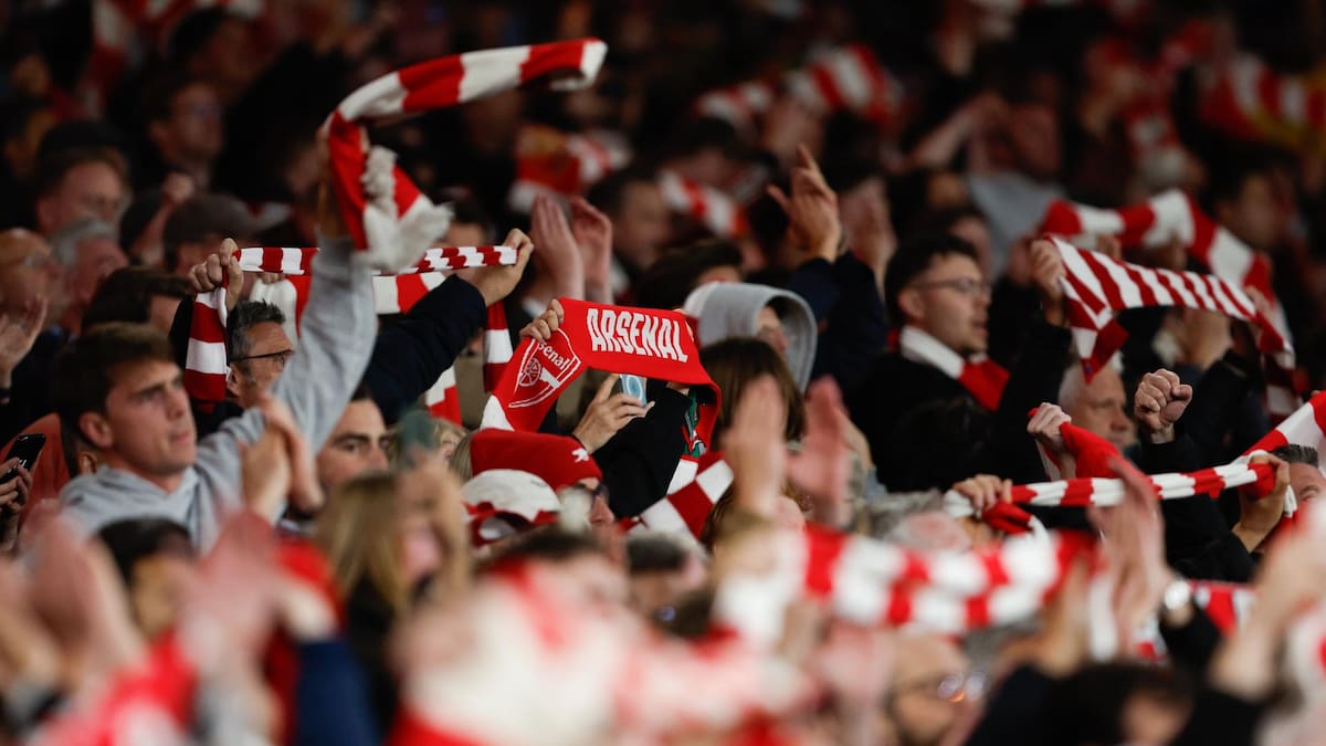 VIDEO | ¡22 años de espera! Así festejaron los hinchas del Arsenal su título de la Premier League