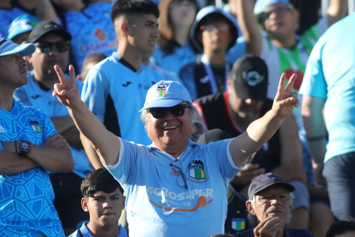 El público rancagüino llenó el Estadio El Teniente de Rancagua. Foto: Agencia ATON.