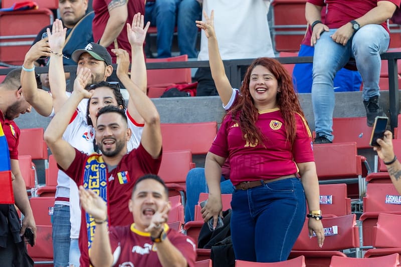 Hinchas venezolanos en Eliminatorias Sudamericanas. Foto: Felipe Escobedo