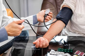 ¿Cuáles son los valores normales de la presión y por qué es importante controlarla?