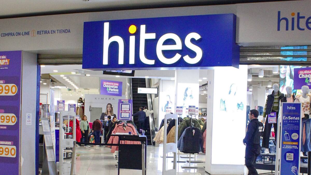 Hites anuncia remate de una de sus tiendas: Tiene calzado y vestuario de marca desde los $5.600