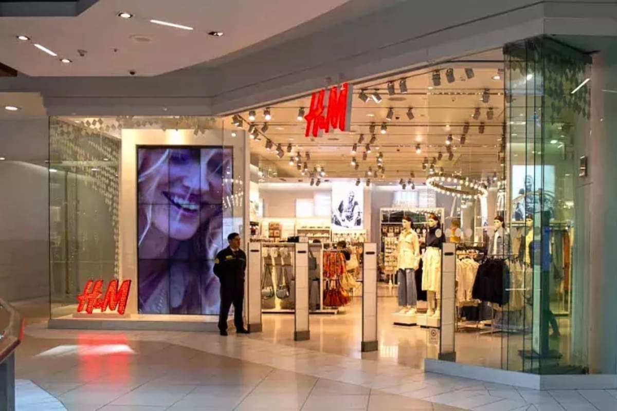 Empresa dedicada a la moda se enfrenta a complejo escenario económico que obliga el cierre de sus tiendas.