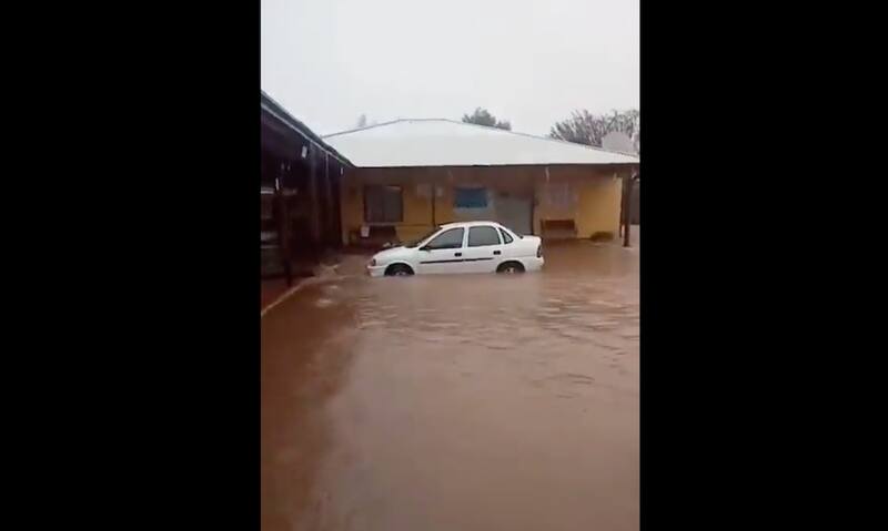 En Curicó está completamente inundado.