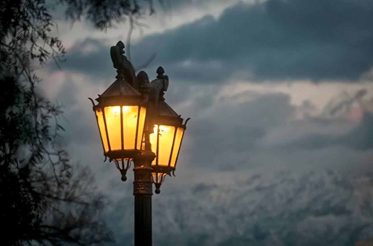 Estos son los horarios en los que amanecerá y oscurecerá en Chile desde el 6 de abril