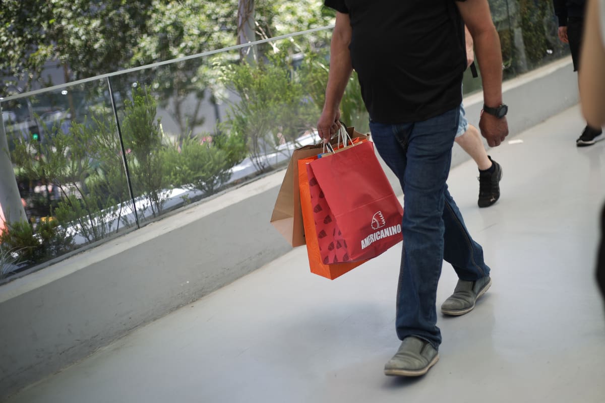 Durante este 31 de diciembre y el 1 de enero, los principales centros comerciales del país verán alterado su funcionamiento por la festividad. Créditos: Diego Martin/Aton Chile.