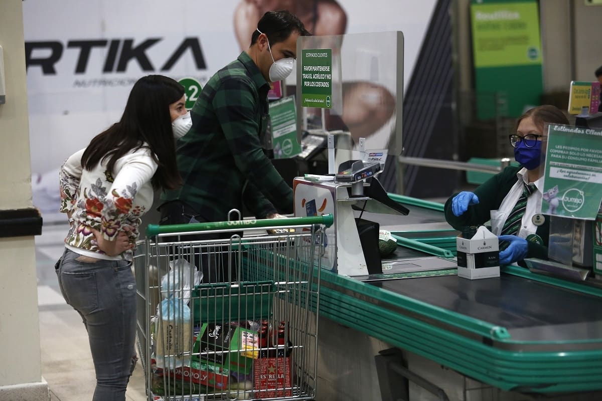 ¿A qué hora abren los supermercados este domingo?