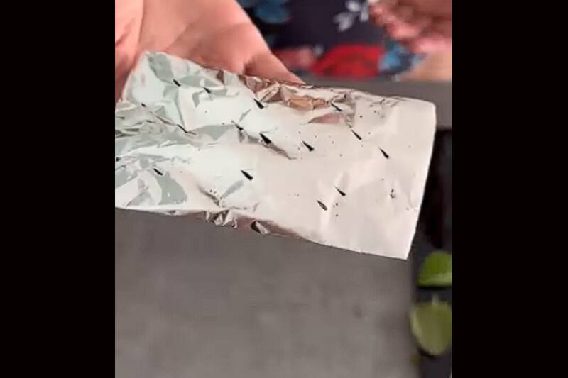 Realiza cortes de esta manera.