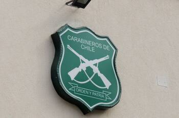 Trabajos en Hospital de Carabineros con hasta 3.9 millones de sueldo: ¿Cuáles son los cargos?