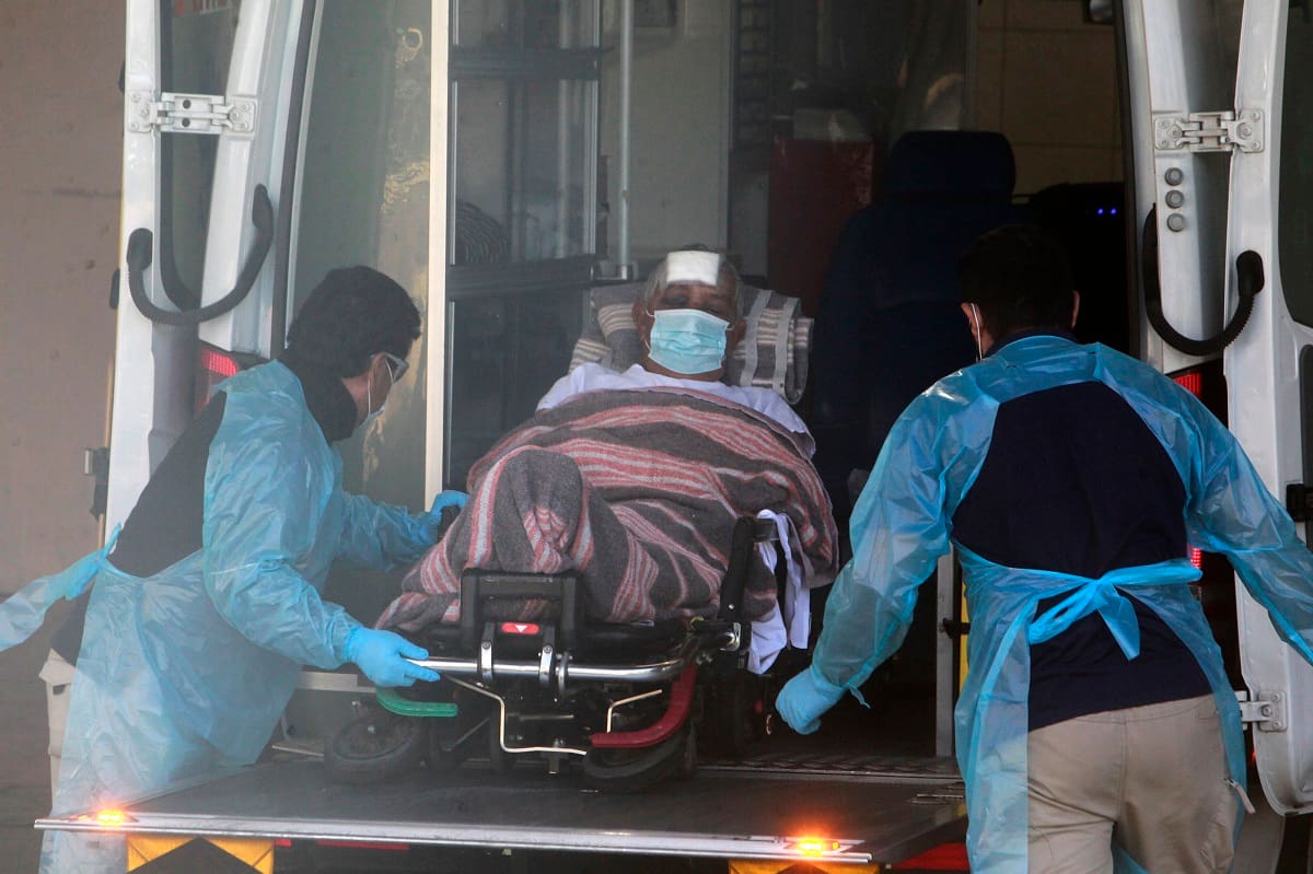 Santiago, 12 junio 2020
Trasladan paciente desde el Hospital San Jose durante pandemia de Coronavirus.
Jonnathan Oyarzun/Aton Chile