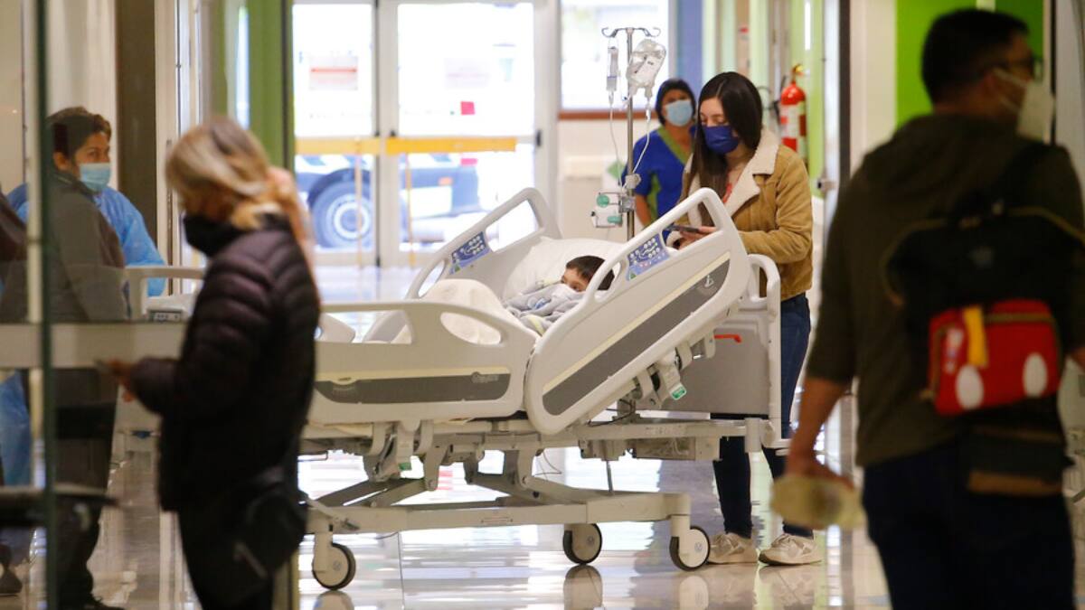 Al menos ocho hospitales llevan años de retraso en su construcción: Recinto en la RM es el más afectado