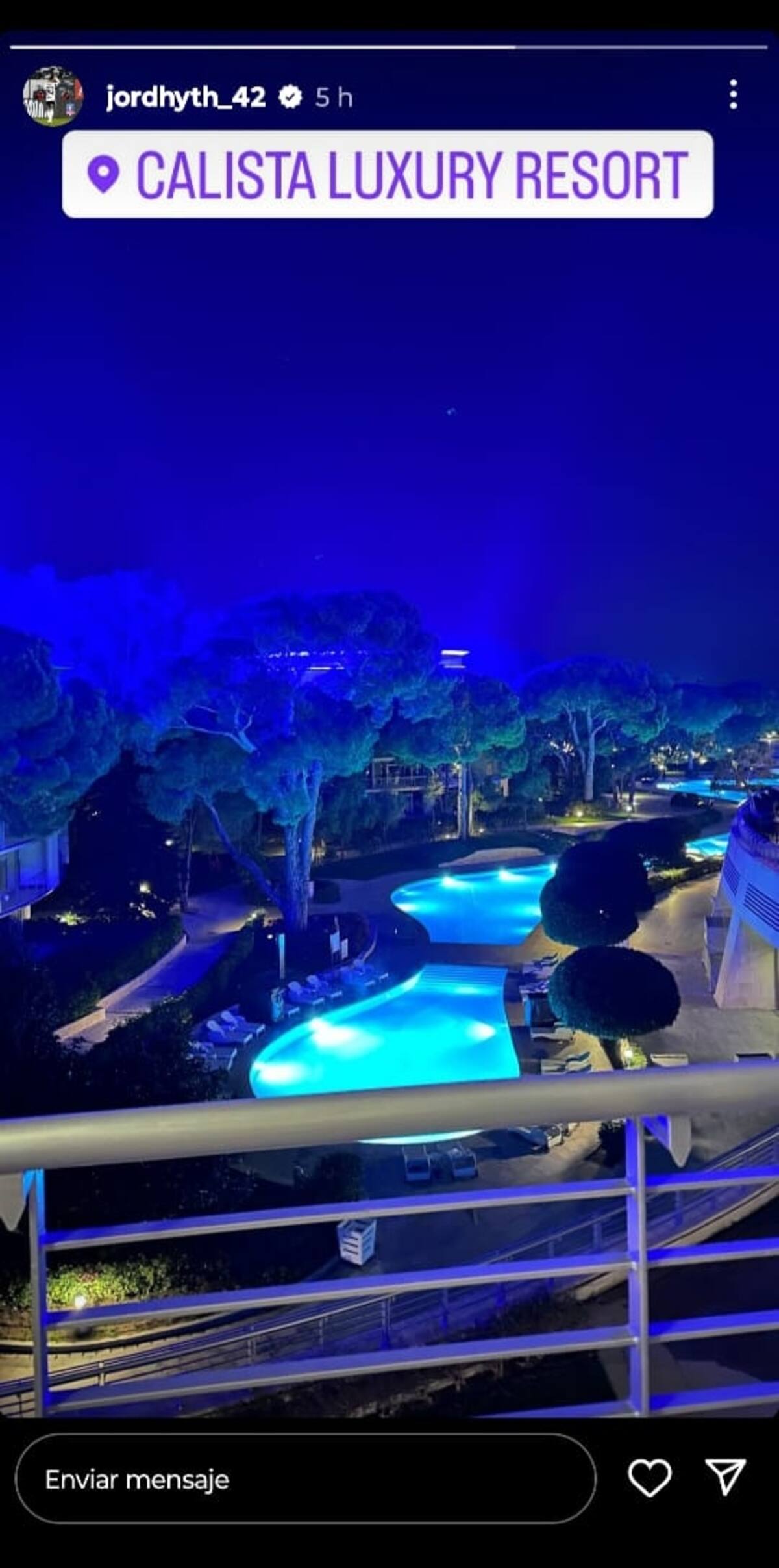 El lujoso hotel en el que se queda Jordhy Thompson en Turquía.