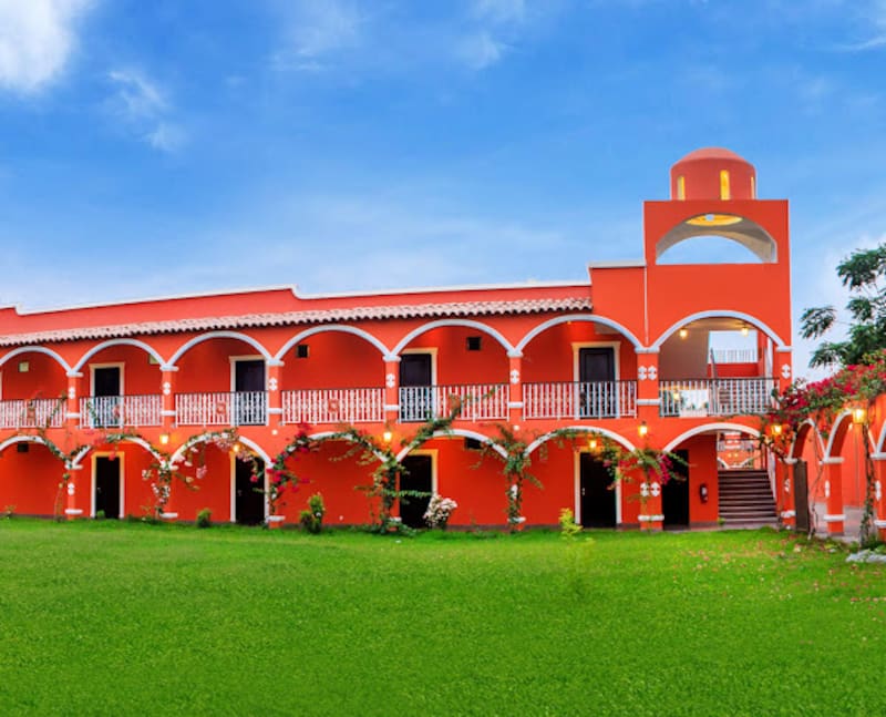 Hotel San Hacienda San Juan, es el lugar donde se hospedan los participantes de ""¿Ganar o Servir?".