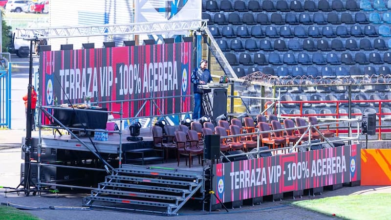 Esta era la idea de Terraza VIP vendida por Huachipato.