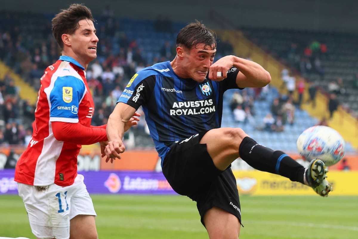 Santiago Silva, volante de los acereros. Foto: Aton.