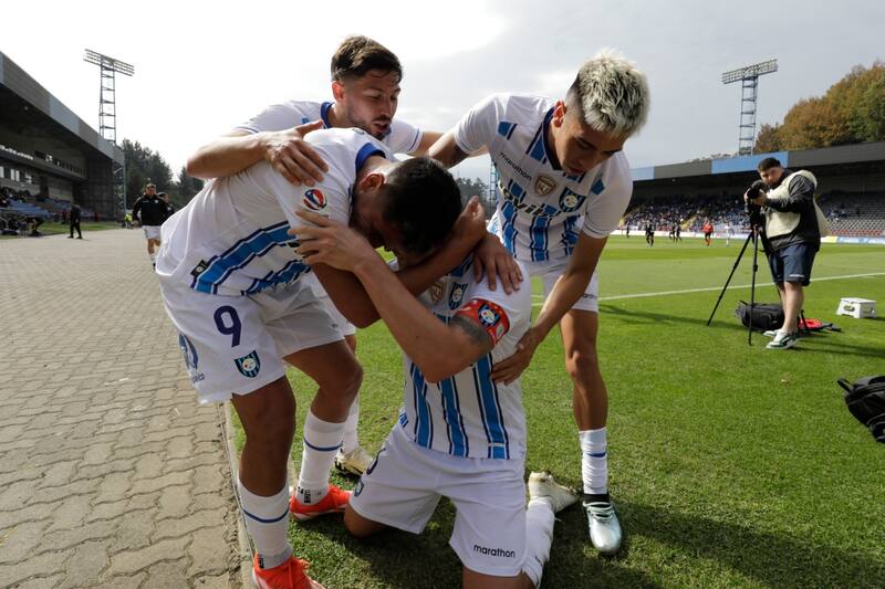 choca ante los bolivianos en Talcahuano por Copa Libertadores. Foto: Agencia Aton.