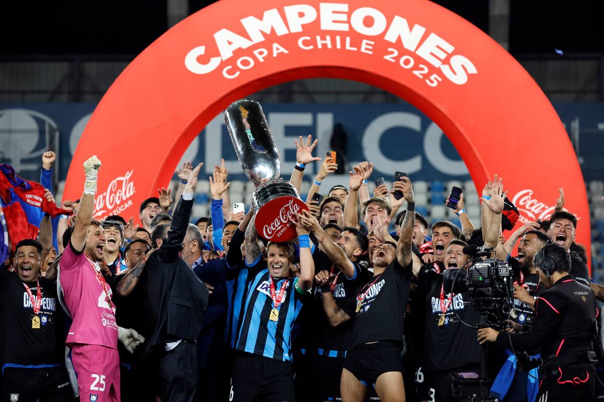 Los Acereros levantaron su primera Copa Chile. Foto: Agencia ATON