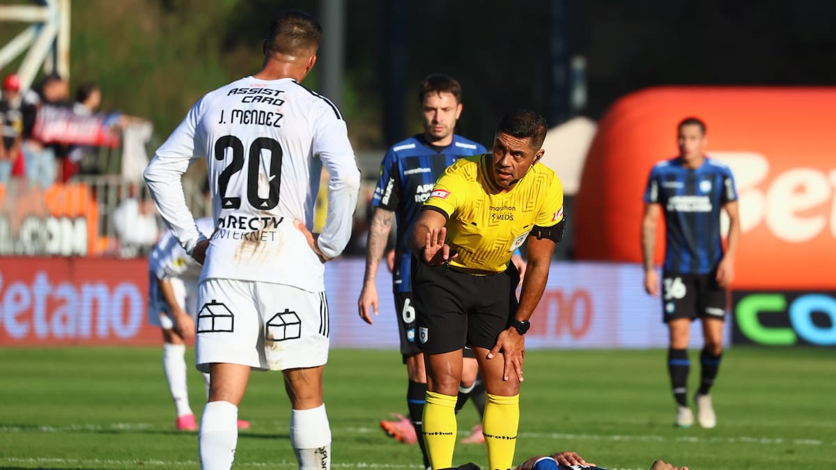 Se acabó la paciencia en Colo-Colo: hinchas apuntan a 2 refuerzos tras la derrota ante Huachipato
