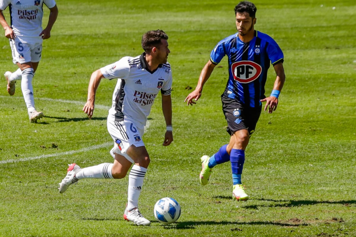 César Fuentes junto a Jimmy Martínez en partido de la temporada pasada entre Huachipato vs Colo Colo. Foto: Aton.