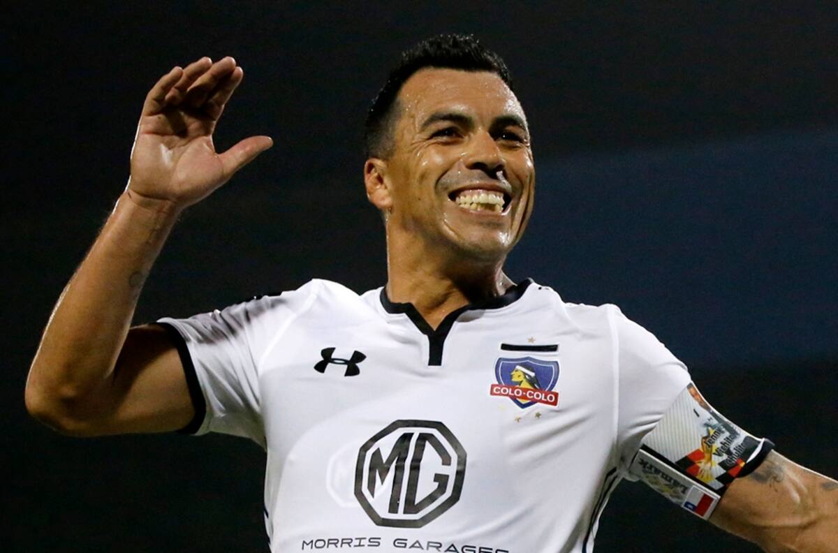 Esteban Paredes pone en duda retiro a fin de año en Colo Colo: "Vamos a ver a fin de año"