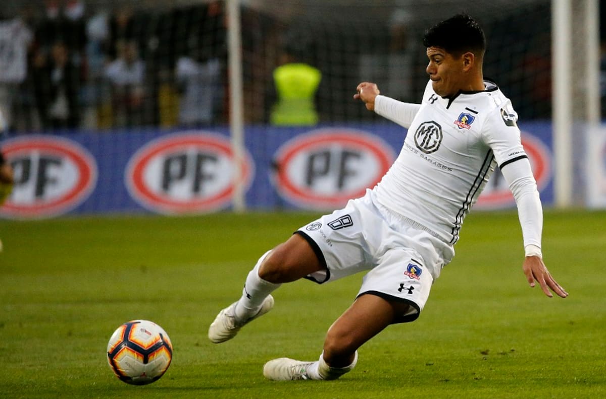 Colo Colo confirmó que hay una oferta por Esteban Pavez y que dentro de esta semana tomarán una decisión