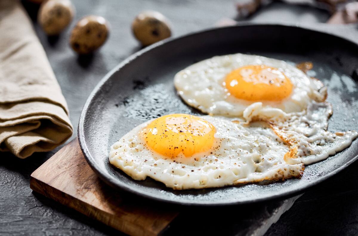 ¿Es saludable comer huevos fritos en la mañana? Este es el horario y la forma ideal de consumirlos