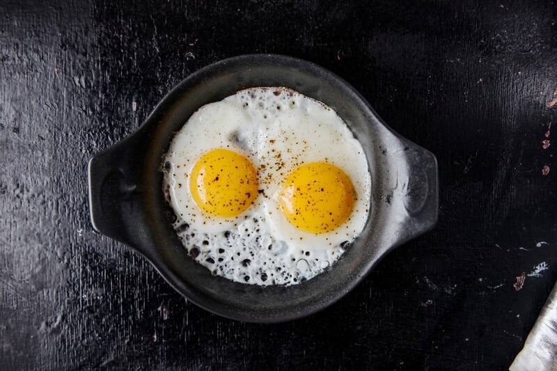 Aunque hay una amplia discusión al respecto, el consumo de huevos sí tiene beneficios para la salud.