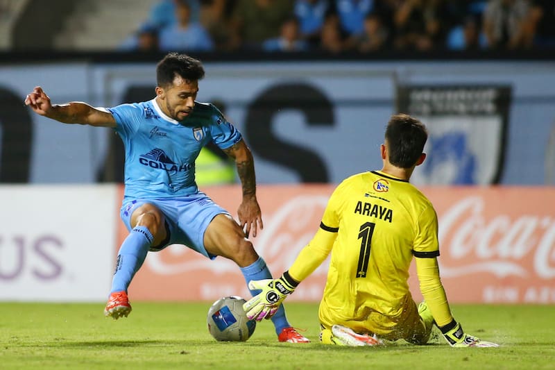 El portero se sumó a los dichos de César Bravo para criticar al arbitraje del duelo ante Deportes Iquique. (Foto: Aton)
