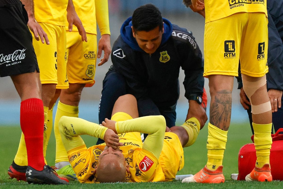 Una de las fuertes lesiones que tuvo Humberto Suazo la temporada pasada.
