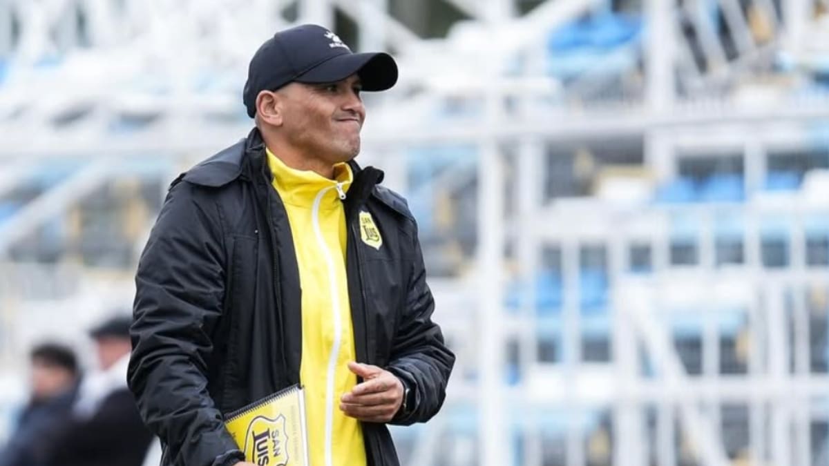 Felipe Flores tiene que buscar equipo: Humberto Suazo le comunicó que no lo tiene considerado en San Luis