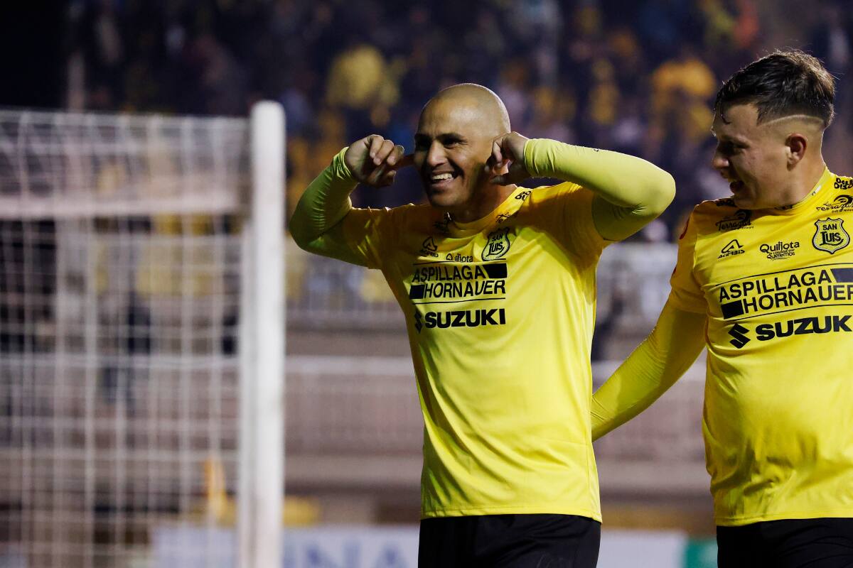 Es seducido por la People’s League, competencia de fútbol 7 de México. (Foto: Aton)