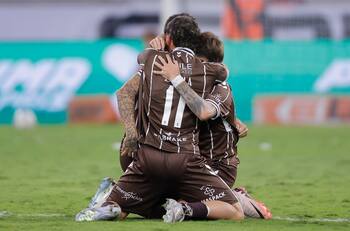 Pocos los recuerdan: tuvieron tristes pasos por el fútbol chileno y ahora son campeones con Platense