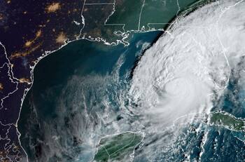 Meteoróloga Michelle Adam explica por qué Chile no podría presentar un huracán similar al Milton