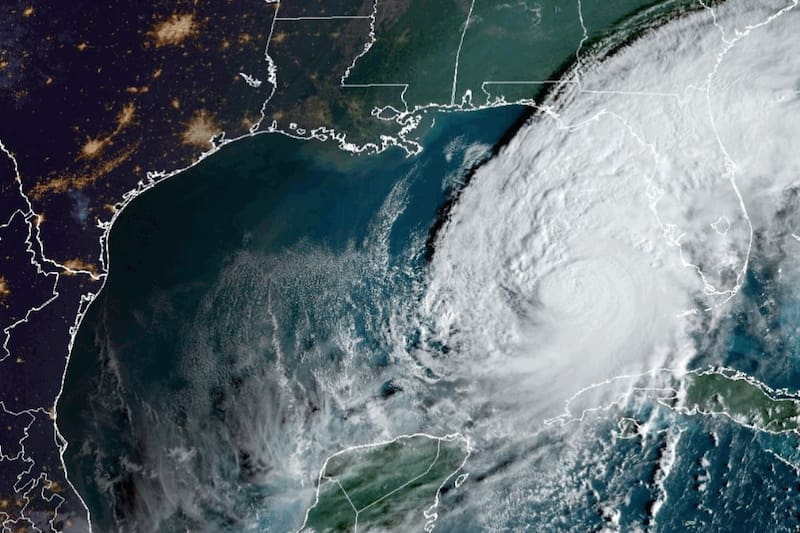 Los huracanes suelen provocar evacuaciones masivas en Florida, donde se construirá un nuevo puente que será clave en este aspecto.