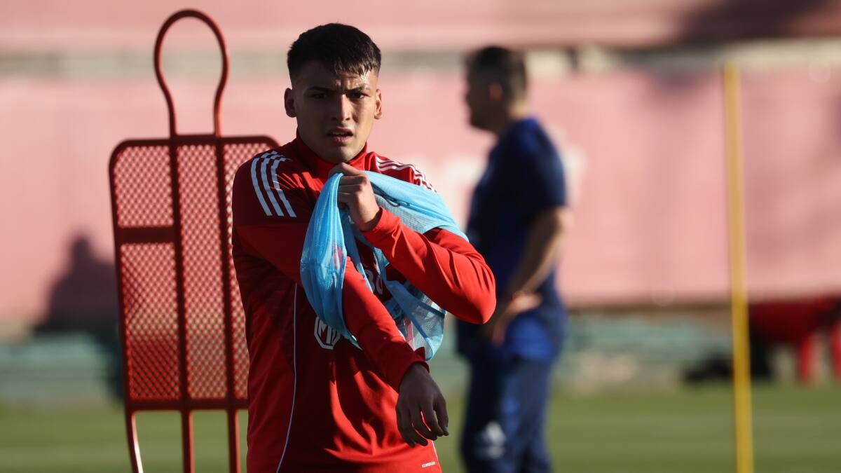 La figura de Chile Sub 20 que Colo Colo estará siguiendo con atención: podría ser refuerzo para 2026