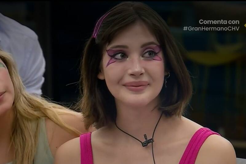 La influencer se mostró visiblemente emocionada con las palabras de sus compañeros.