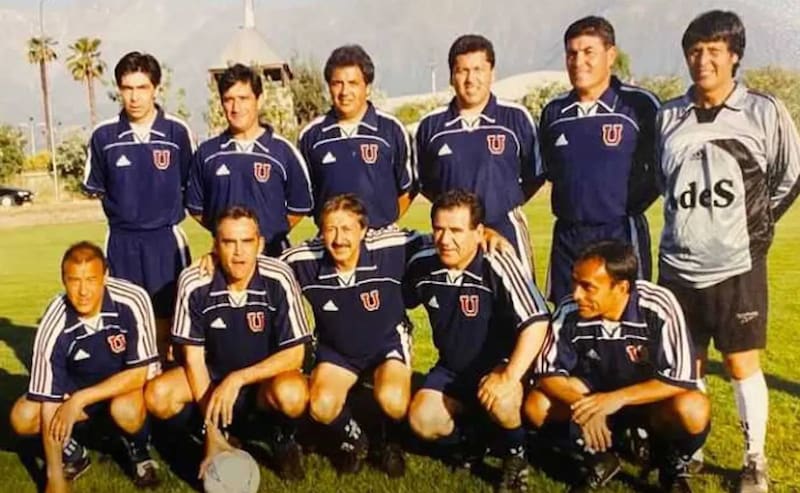 En orden: Carlos Soto, Ruben Espinoza, Victor Hugo Castañeda, Gustavo Huerta, Osvaldo Papudo Vargas, Leopoldo Vallejos arriba. Raúl Toro, Ricardo Dabrowsky, Leonardo Veliz, Cesar Vaccia y Jaime Pizarro abajo.