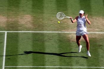 Paliza inapelable: Iga Swiatek gana la final de Wimbledon más ridícula de la historia