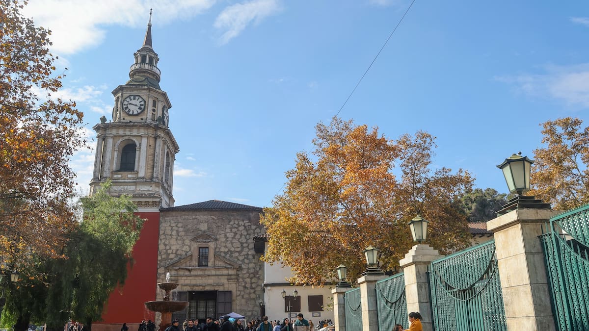 5 iglesias de Santiago que sobrevivieron a La Quintrala, terremotos y cuatro siglos de historia: las puedes visitar en solo unas horas