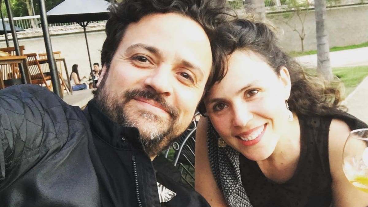 Quién es Alejandra Mateluna, médica integrativa y esposa de Ignacio Achurra
