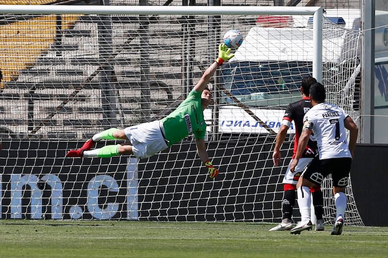 con la camiseta de Antofagasta ante Colo Colo.