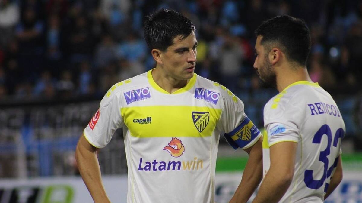 Clásico en el mercado de fichajes por goleador de la Primera B