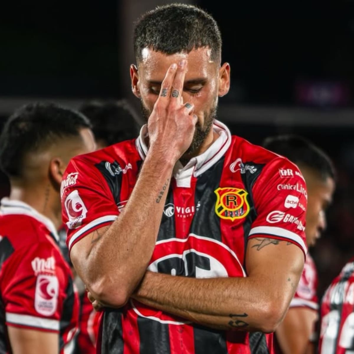 Nuevo problema para Ivo Basay: Rangers cerca de perder a una de sus figuras en la Primera B
