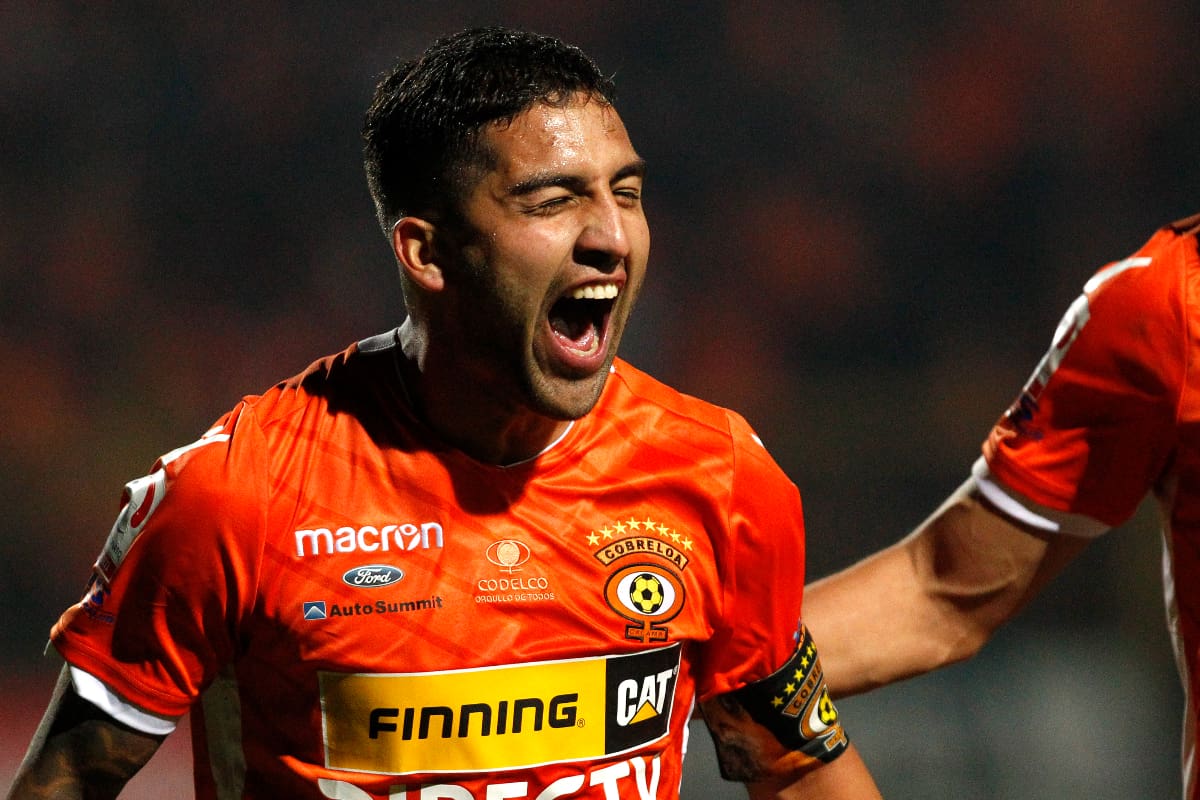 fue transferido desde Cobreloa a Colo Colo en 2020, operación por la que el Cacique aún adeuda 150 mil dólares, según el actual presidente loíno.